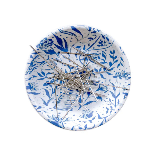 Blue Needlepoint Print Magnetic Ort Bowl